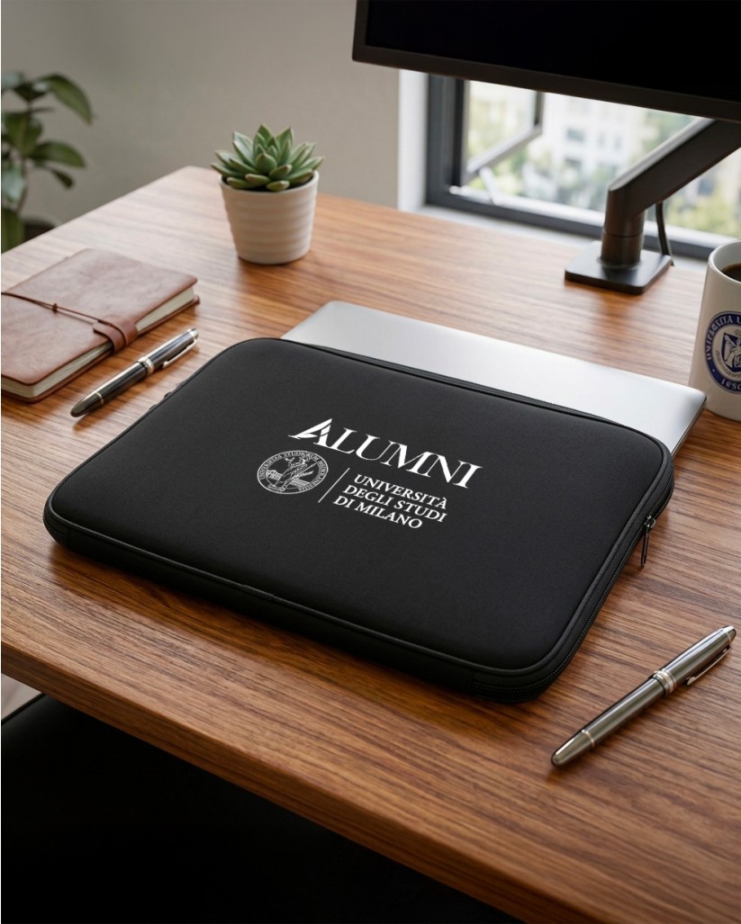 Protective laptop sleeve